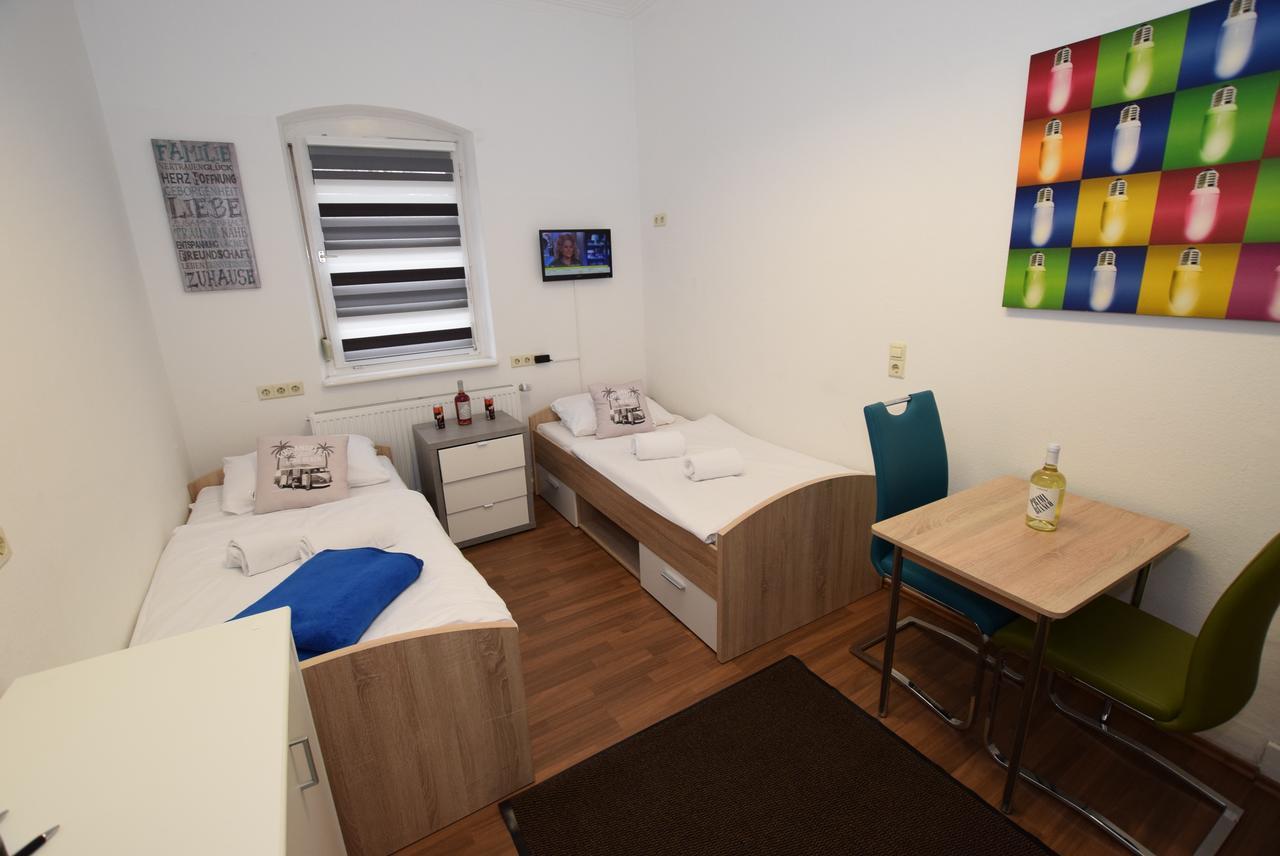 Monteurzimmer Kirchheim-Teck Kirchheim unter Teck Dış mekan fotoğraf