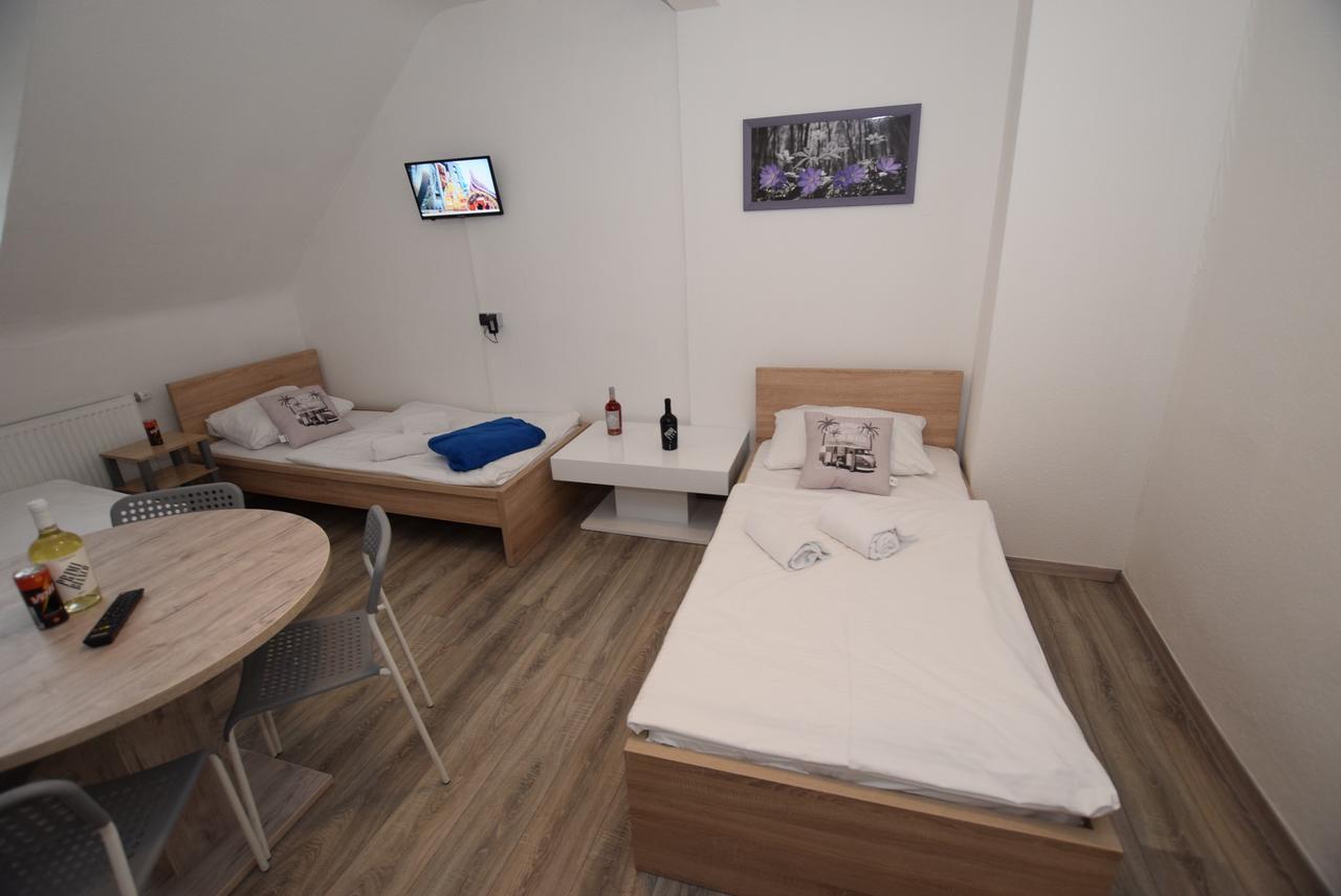 Monteurzimmer Kirchheim-Teck Kirchheim unter Teck Dış mekan fotoğraf