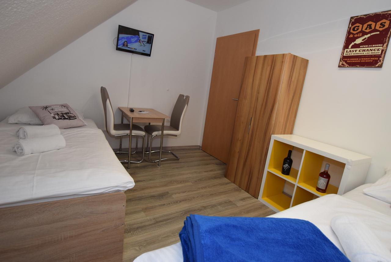 Monteurzimmer Kirchheim-Teck Kirchheim unter Teck Dış mekan fotoğraf