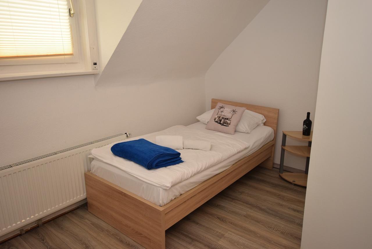 Monteurzimmer Kirchheim-Teck Kirchheim unter Teck Dış mekan fotoğraf
