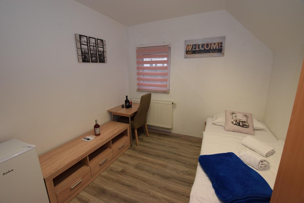 Monteurzimmer Kirchheim-Teck Kirchheim unter Teck Dış mekan fotoğraf